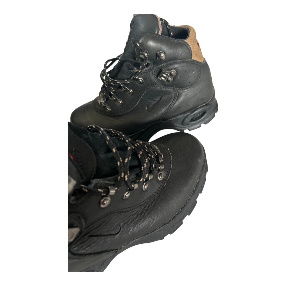 Nike Black Leather Hiking Booties with Maroon Accent - Picture 9 of 11